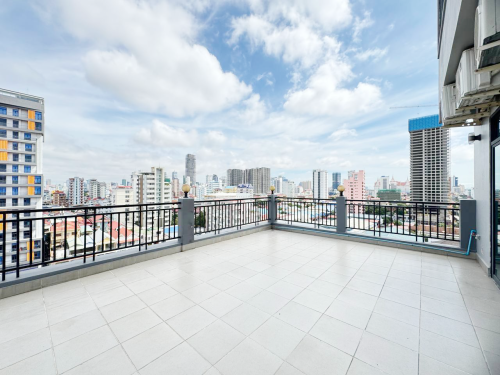 🏢Commercial Building​ for​ Rent