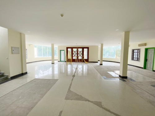 ๐ขCommercial Buildingโ Forโ Rent