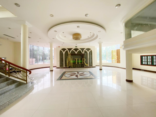 ๐ขCommercial Buildingโ Forโ Rent