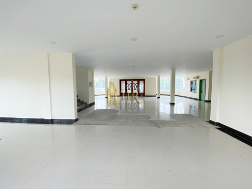 ๐ขCommercial Buildingโ Forโ Rent