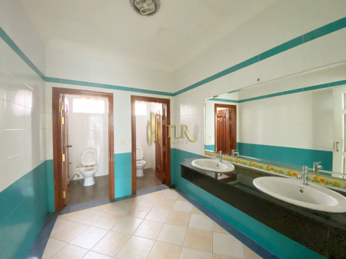 ๐ขCommercial Buildingโ Forโ Rent