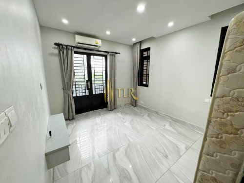 🏢Commercial Building​ for​ Rent
