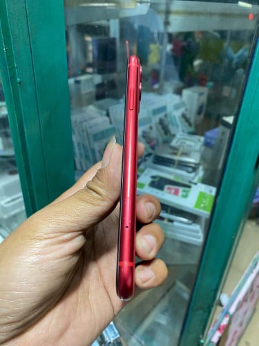 📥Iphone 11 64G អេក្រង់ថ្មីអត់ស្គេនលក់1xx$(ទីតាំងភ្នំពេញជិតវេងស្រេង) ចាប់អារម្មណ៍អាចមកមើលផ្ទាល់