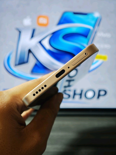 📱HONOR 400 5G / Global  💾RAM12G+12G / Storage512G✅នៅស្អាត98%(លក់មានការធានាត្រឹមត្រូវ)
