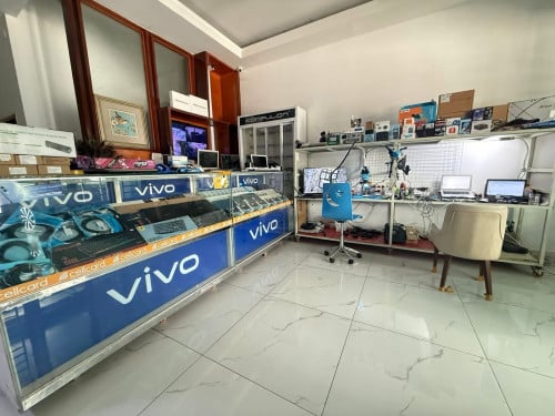 🔥 ផ្ទះលក់បន្ទាន់! ទីតាំងល្អមុខផ្សារ៣ល្វែងជាប់គ្នា – បង់បន្តបាន!