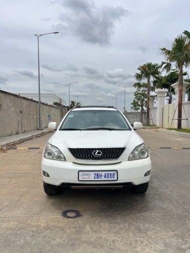 05 h’p2 ឡានស្អាត់មិនបុកប៉ះ