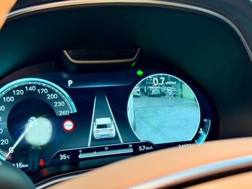 2023 Genesis Gv80