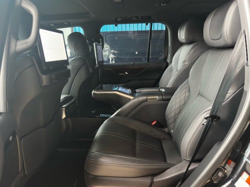 2023 LEXUS LX600 VIP 4 seats អារ៉ាប់