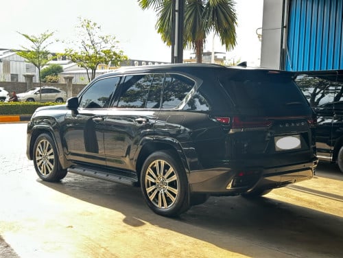 2023 LEXUS LX600 VIP 4 seats អារ៉ាប់