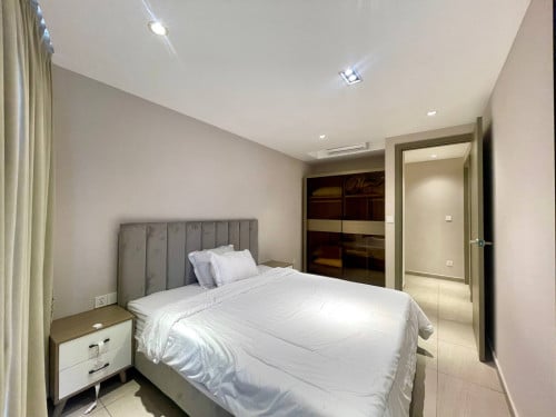 3 bed for rent $900 - Toul Kork