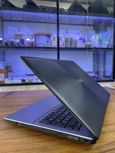 Asus laptop x550LM