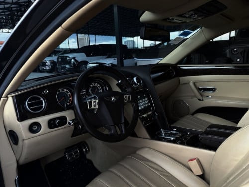 Bentley Flying Spur 2015 គីឡូ តិច ឡាន នៅថ្មីស្អាត