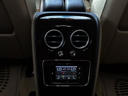 Bentley Flying Spur 2015 គីឡូ តិច ឡាន នៅថ្មីស្អាត