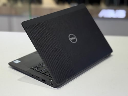 Dell Latitude 7300 ថាច់ស្រ្គីន 👉 ឃីបត់ភ្លើង CPU Core i5-8th / Ram 8GB /256GB /13.3”