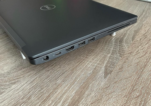 Dell Latitude 7490CPU core i7 8th genSSD 256GbRam 8GBScreen 14inch FHD