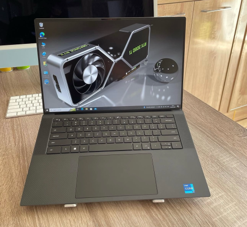 Dell Precision 5560 Workstation