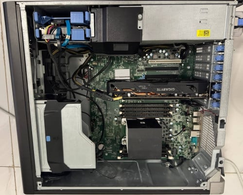 Dell Precision T3610 xeon E5-2630v2 12 CPUs