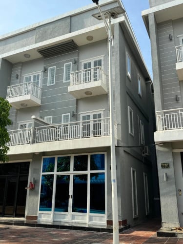 ផ្ទះលក់ បុរីវិមានភ្នំពេញ មុខកំពូលDlink-E0-E2 for sale
