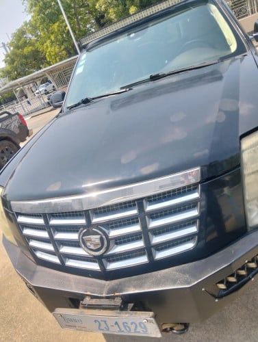 Escalade លក់ប្រញាប់