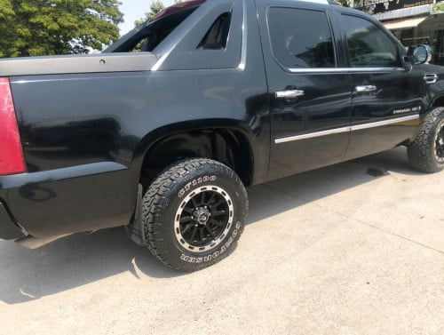 Escalade លក់ប្រញាប់