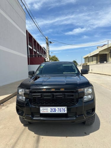 Ford XL 2025 for rent