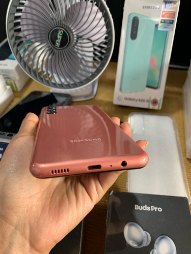 Galaxy A04s បញ្ចុះតម្លៃឥវ៉ាន់ថ្មី