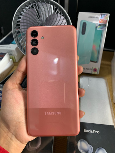 Galaxy A04s បញ្ចុះតម្លៃឥវ៉ាន់ថ្មី