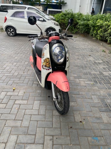 Honda scoopy.i 2015កាតគ្រី