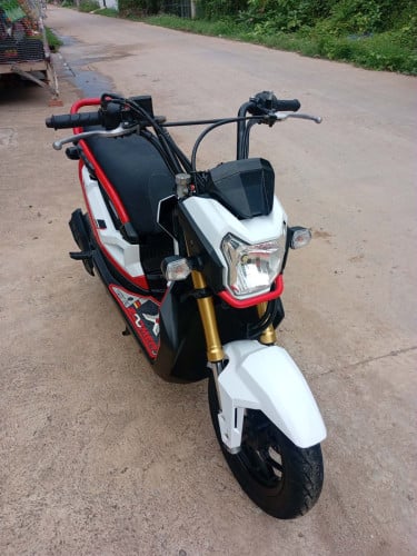 Honda Zoomer-X