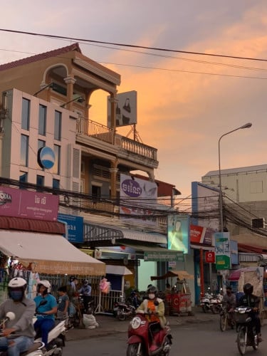 House for business for rent infront of Takhmao Market