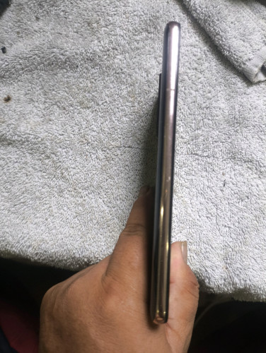 huawei p40 5G សានុំហ្សីន នៅស្អាត95%