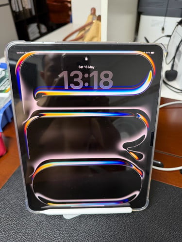 iPad Pro M5 256GB Sim Card + Apple Pencil Pro