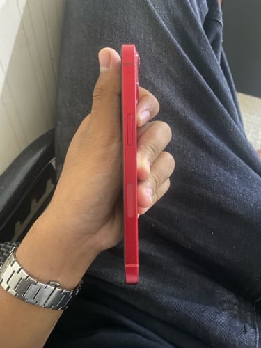 iPhone 13 128GB 210$