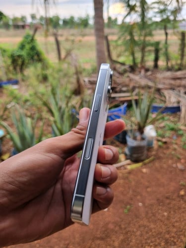 iPhone 16 pro 128G 99%