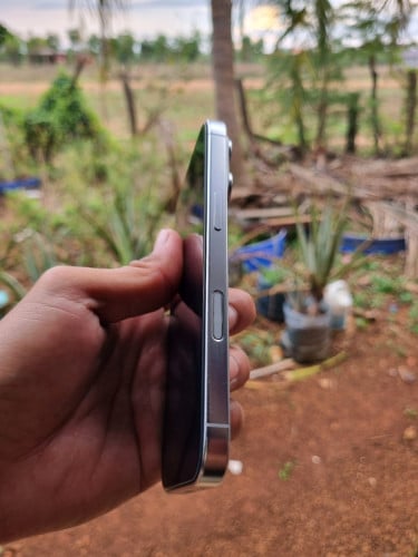 iPhone 16 pro 128G 99%