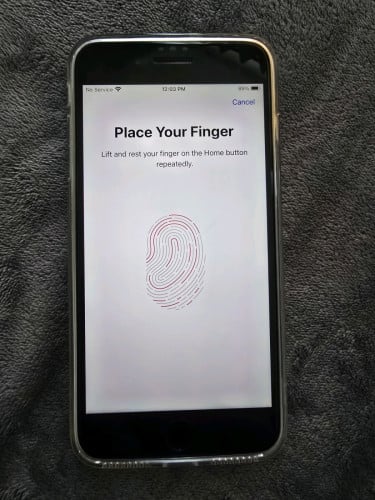 Iphone 8 plus 64gb Zin ទាំងអស់ ថ្មី 74% មានស្កេន