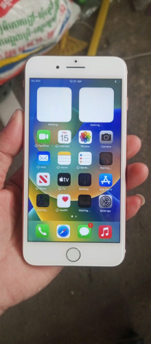 iPhone 8phus