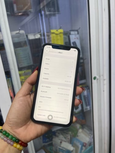 iPhones 11/64GB/LLថ្ម74%តួរស្អាតសុីនសានុំ(ធានា1ខែលើម៉ាសុីន)
