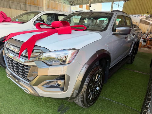 ISUZU D’MAX 2026 V-CROSS FULL ថ្មីខ្លាញ់គោ