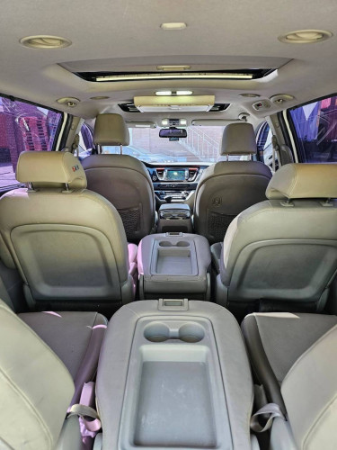 Kia carnival 2015