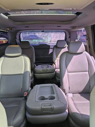 Kia carnival 2015