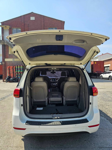 Kia carnival 2015
