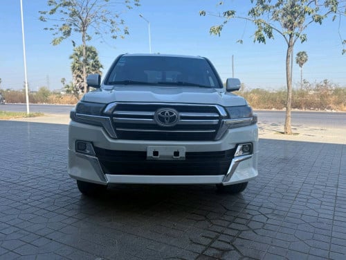 Landcruiser 2009 Full Option up 2021 ក្នុងក្រៅ