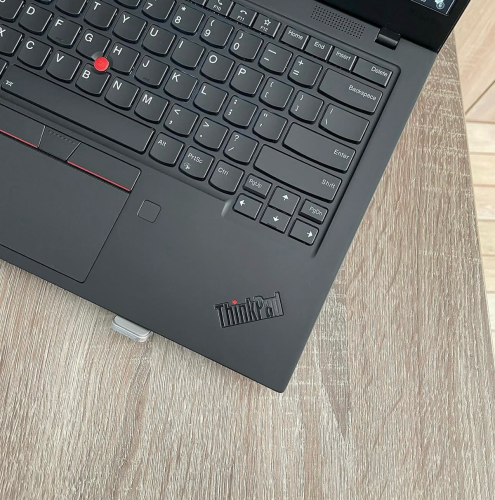 Lenovo Thinkpad X1 Carbon Gen 8