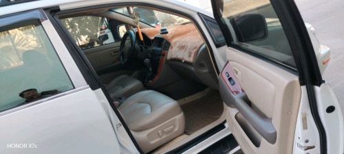 LEXUS RX 300 99 ប៉ុងពី