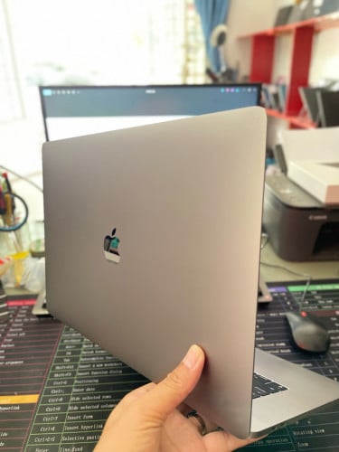 MacBook Pro 2017, 15-inch