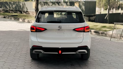 MG ZS32 2026