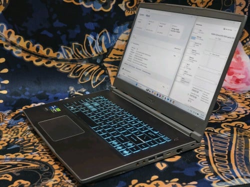MSI Thin 15 B12UC