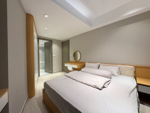 New Decor 1-BR in TK for rent