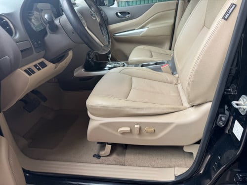 Nissan Navara 2019 ហ្សុីនមួយជុំម្ចាស់ដើម